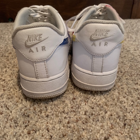 Custom white womens Nike Air Force 1’s. - Picture 4 of 4